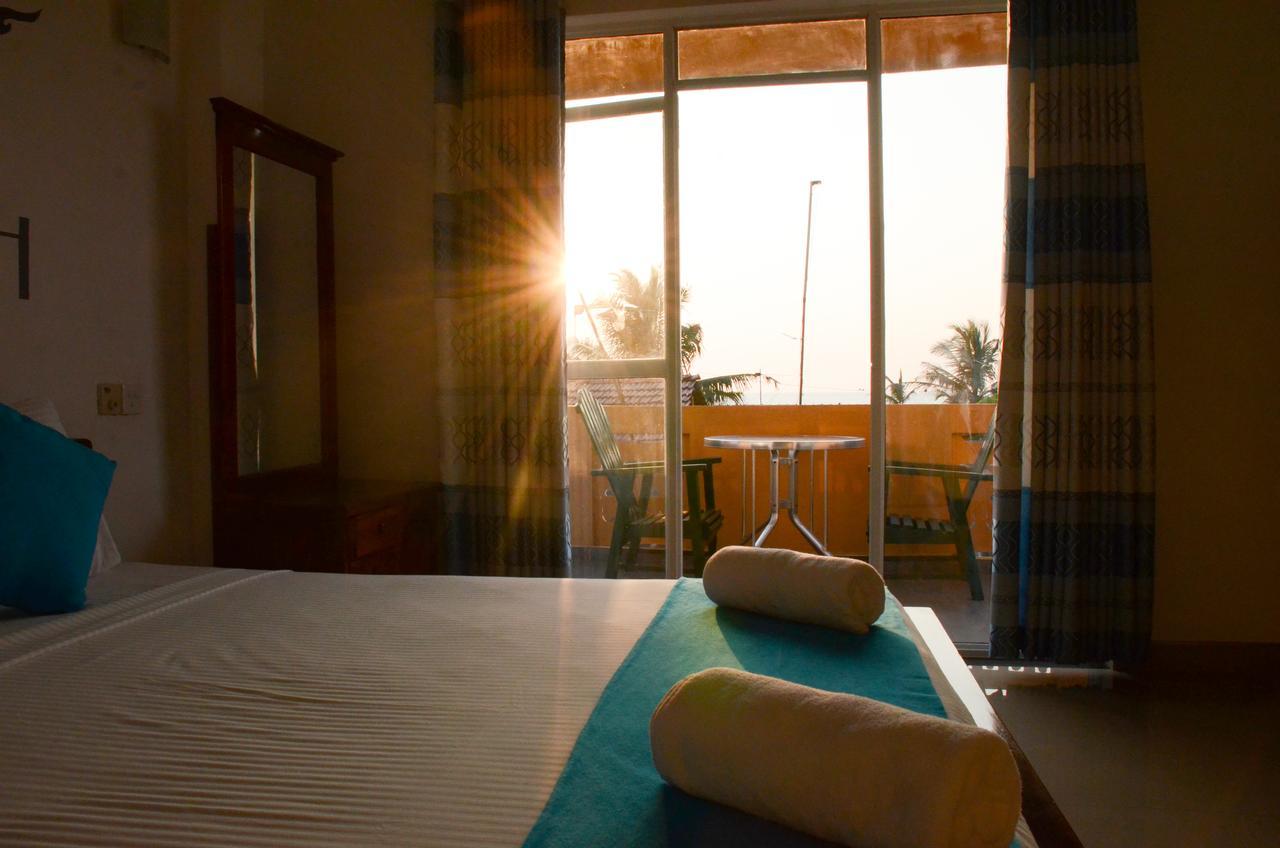Yoho Beach Glory Hotel Negombo Dış mekan fotoğraf
